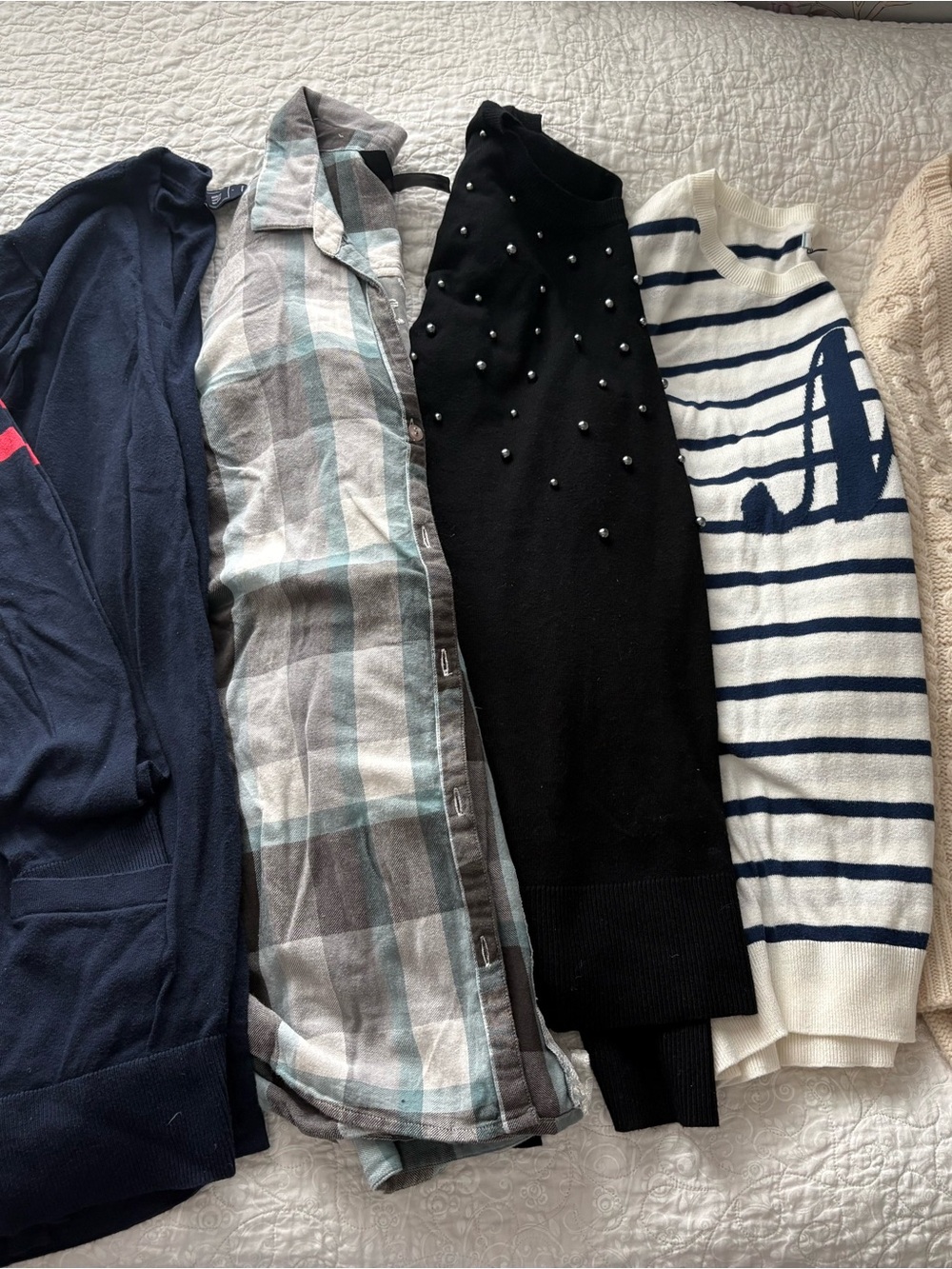 Lot of five women’s sweaters and tops L. Gap, A New Day, Wendy Bellissimo